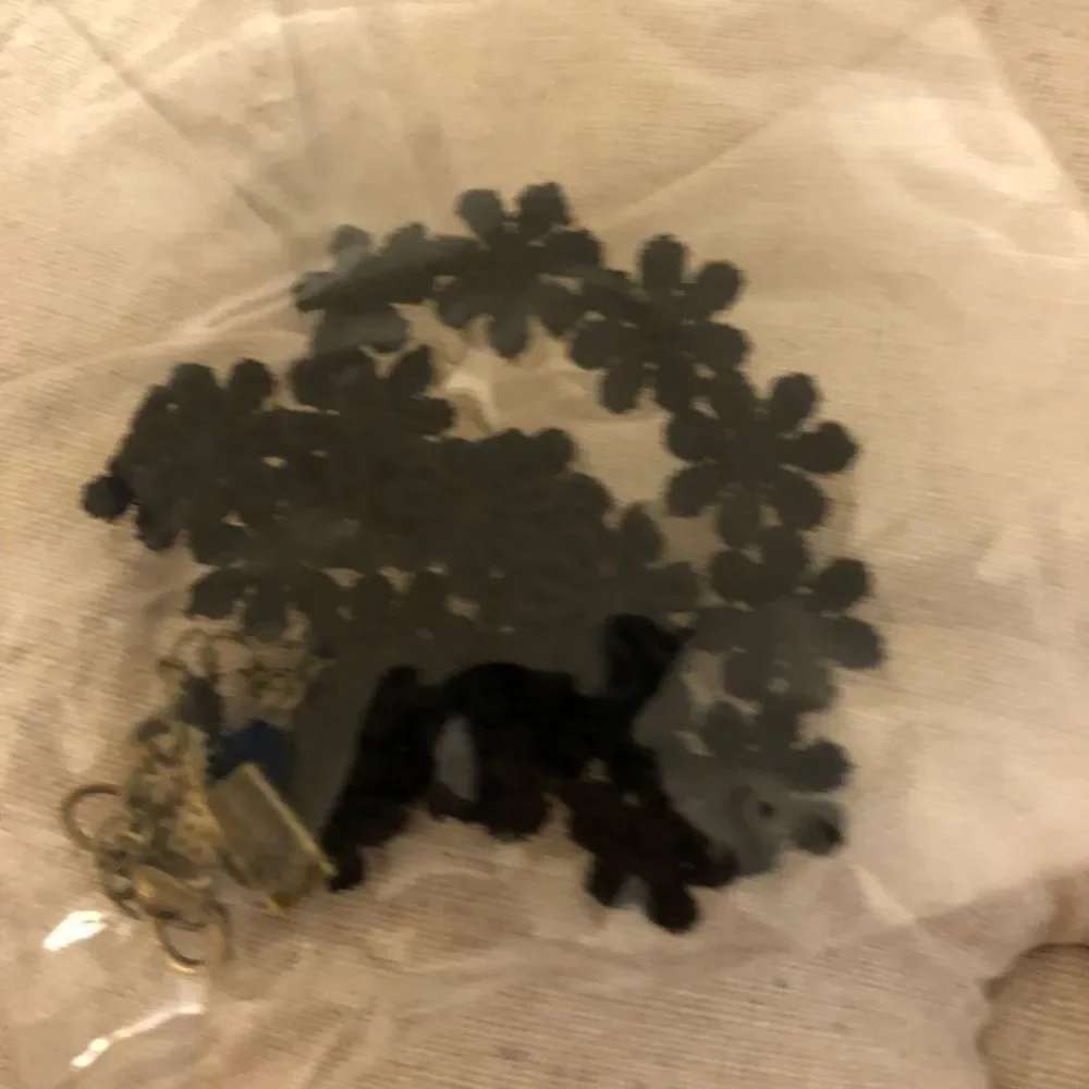 NWT - Flower Power Choker ✳️